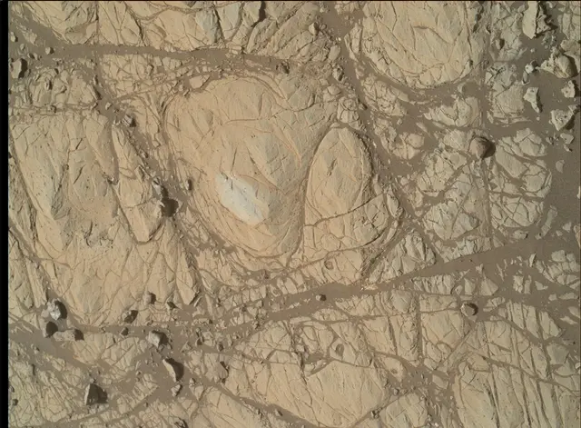 Sol 1904: Mars Hand Lens Imager (MAHLI)