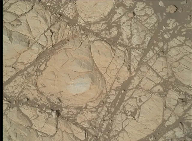 Sol 1904: Mars Hand Lens Imager (MAHLI)