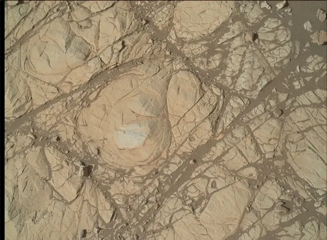 Sol 1904: Mars Hand Lens Imager (MAHLI)