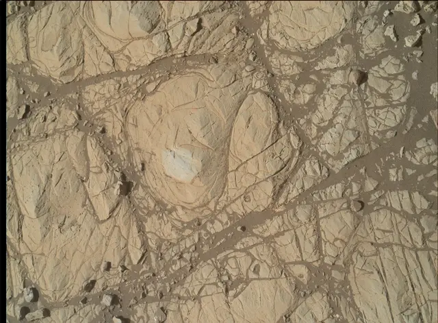 Sol 1904: Mars Hand Lens Imager (MAHLI)