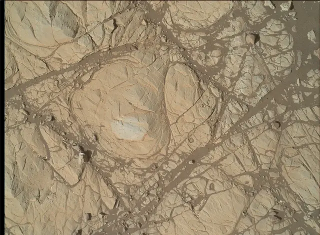 Sol 1904: Mars Hand Lens Imager (MAHLI)