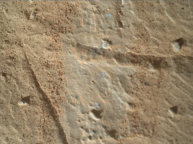 Sol 1904: Mars Hand Lens Imager (MAHLI)