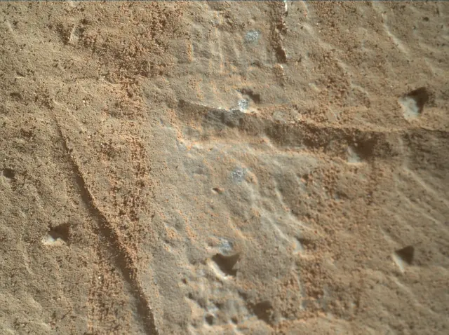 Sol 1904: Mars Hand Lens Imager (MAHLI)