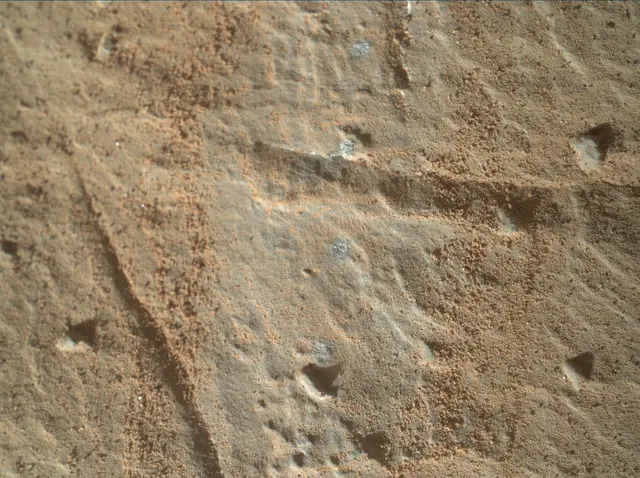 Sol 1904: Mars Hand Lens Imager (MAHLI)