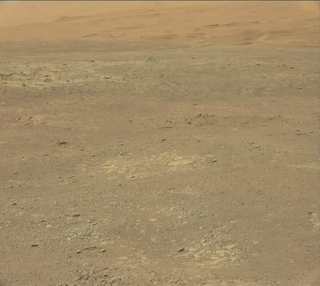 Sol 1905: Mast Camera (Mastcam)