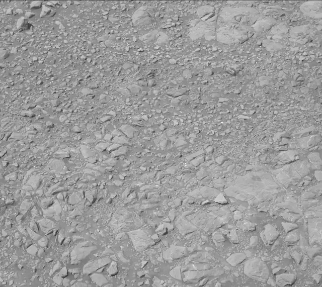 Sol 1906: Mast Camera (Mastcam)
