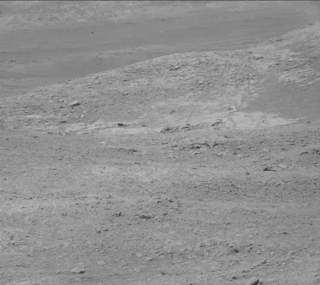 Sol 1906: Mast Camera (Mastcam)