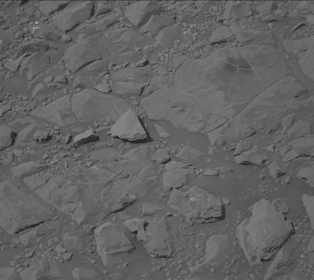Sol 1906: Mast Camera (Mastcam)