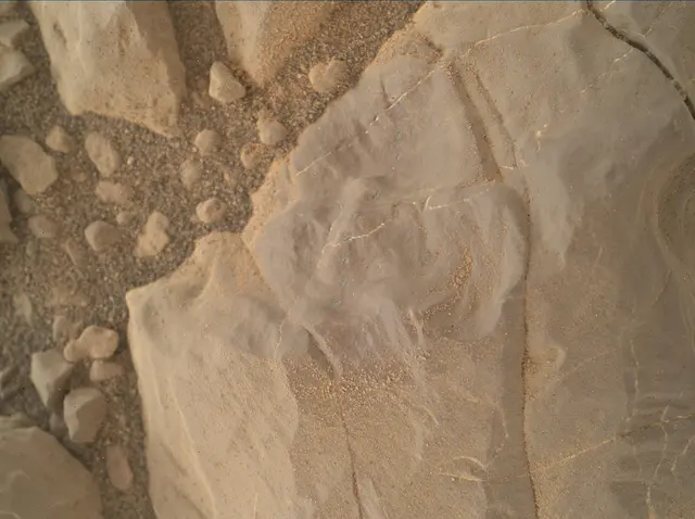 Sol 1906: Mars Hand Lens Imager (MAHLI)