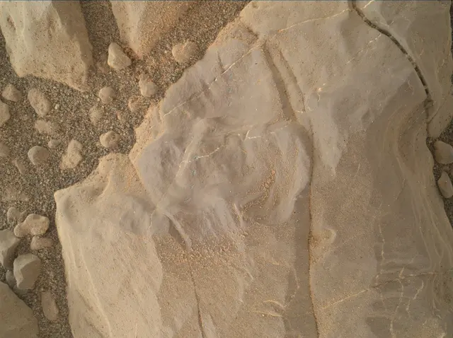 Sol 1907: Mars Hand Lens Imager (MAHLI)
