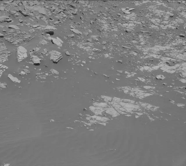 Sol 1909: Mast Camera (Mastcam)