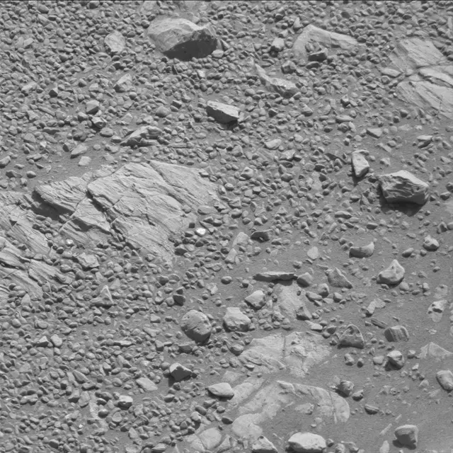 Sol 1910: Mast Camera (Mastcam)
