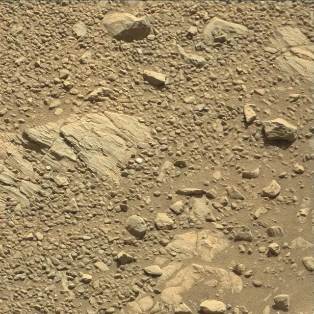 Sol 1910: Mast Camera (Mastcam)