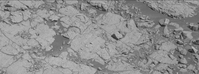 Sol 1911: Mast Camera (Mastcam)