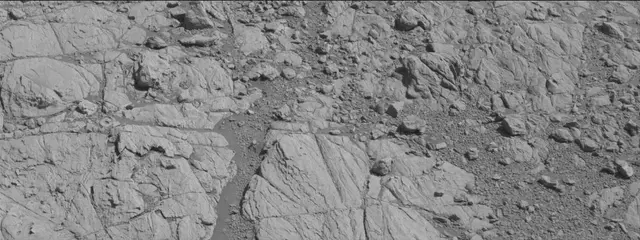 Sol 1911: Mast Camera (Mastcam)