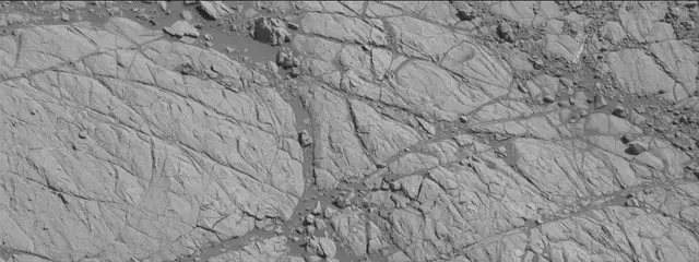 Sol 1911: Mast Camera (Mastcam)