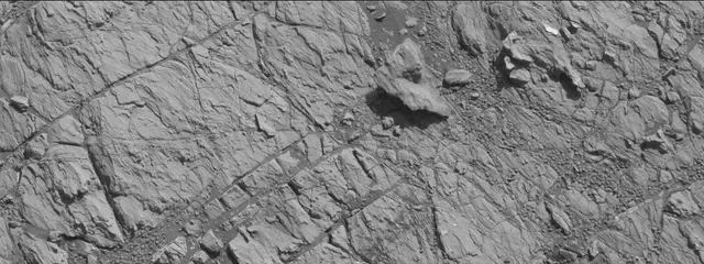 Sol 1911: Mast Camera (Mastcam)