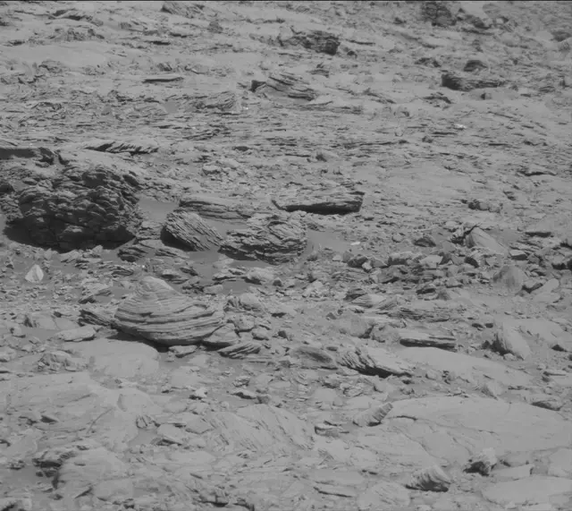 Sol 1911: Mast Camera (Mastcam)