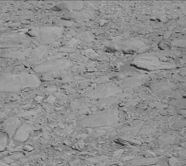 Sol 1911: Mast Camera (Mastcam)