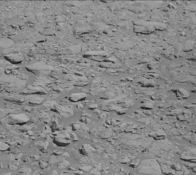 Sol 1911: Mast Camera (Mastcam)
