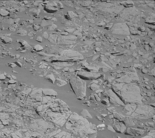 Sol 1911: Mast Camera (Mastcam)