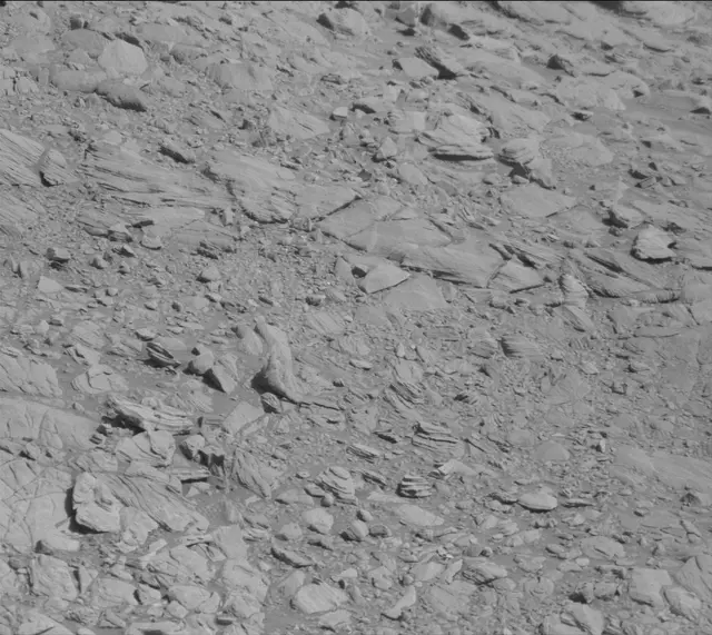 Sol 1911: Mast Camera (Mastcam)