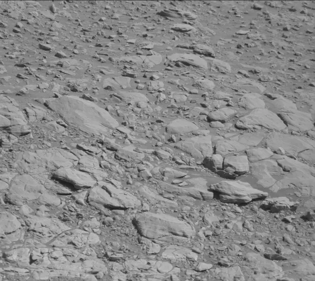 Sol 1911: Mast Camera (Mastcam)