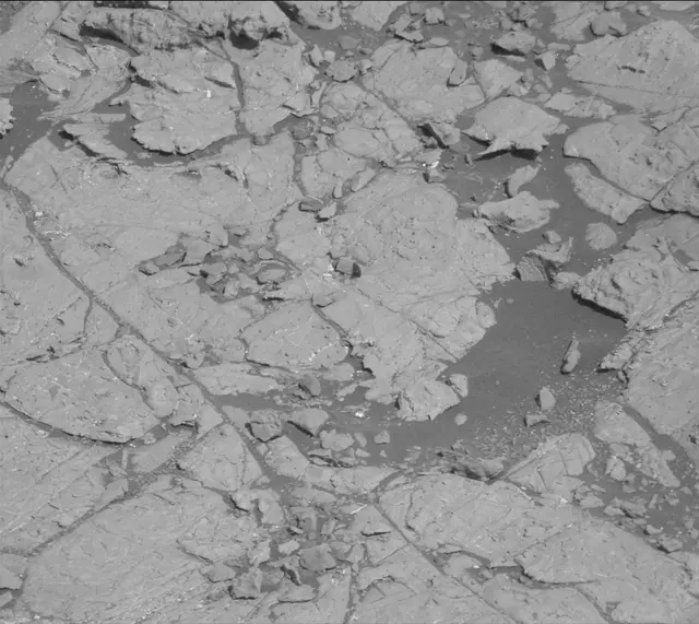 Sol 1911: Mast Camera (Mastcam)