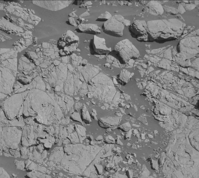 Sol 1911: Mast Camera (Mastcam)