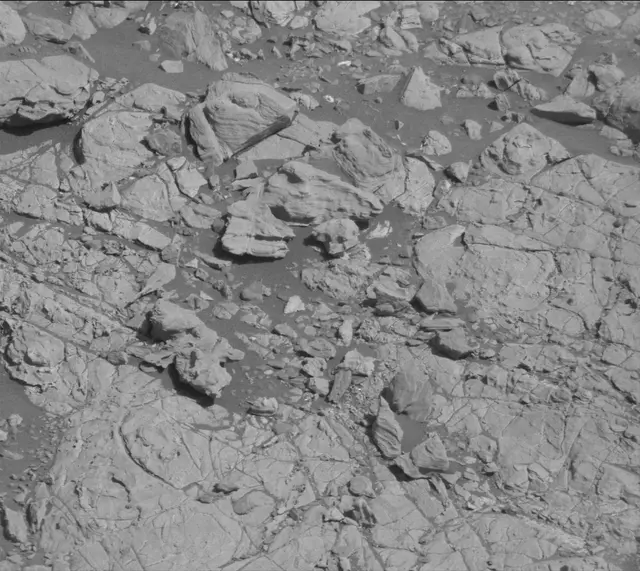 Sol 1911: Mast Camera (Mastcam)