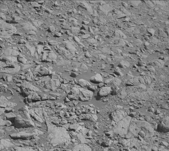 Sol 1911: Mast Camera (Mastcam)