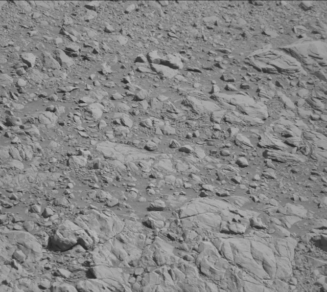 Sol 1911: Mast Camera (Mastcam)