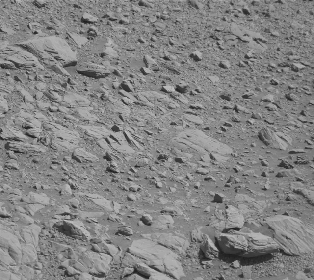 Sol 1911: Mast Camera (Mastcam)