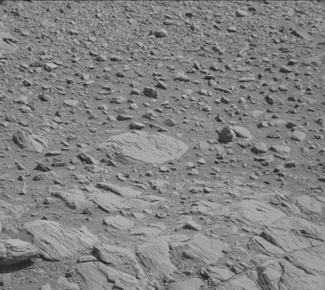Sol 1911: Mast Camera (Mastcam)