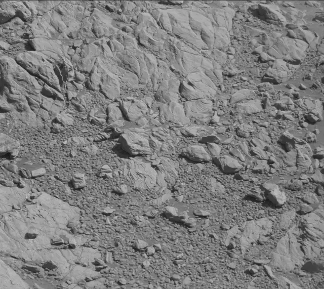 Sol 1911: Mast Camera (Mastcam)