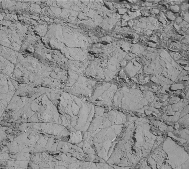 Sol 1911: Mast Camera (Mastcam)