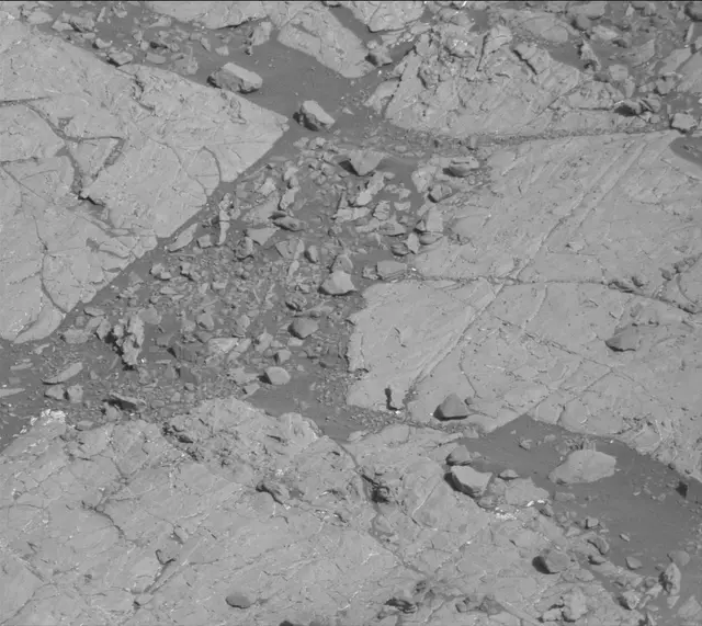 Sol 1911: Mast Camera (Mastcam)