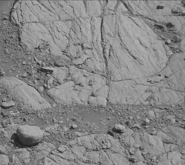 Sol 1911: Mast Camera (Mastcam)