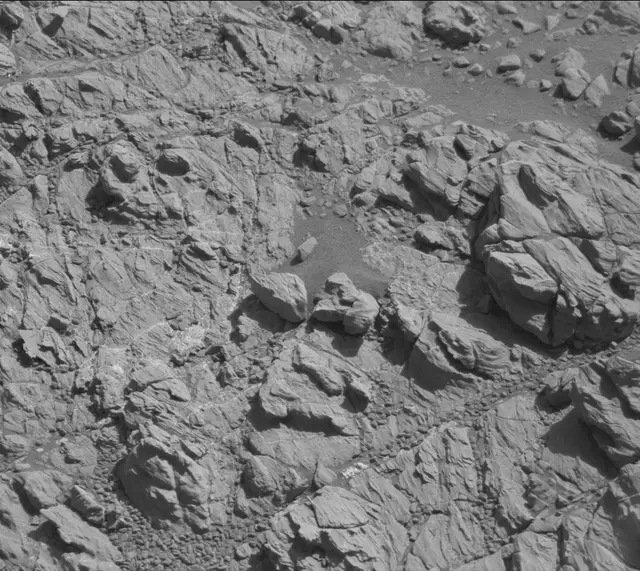 Sol 1911: Mast Camera (Mastcam)