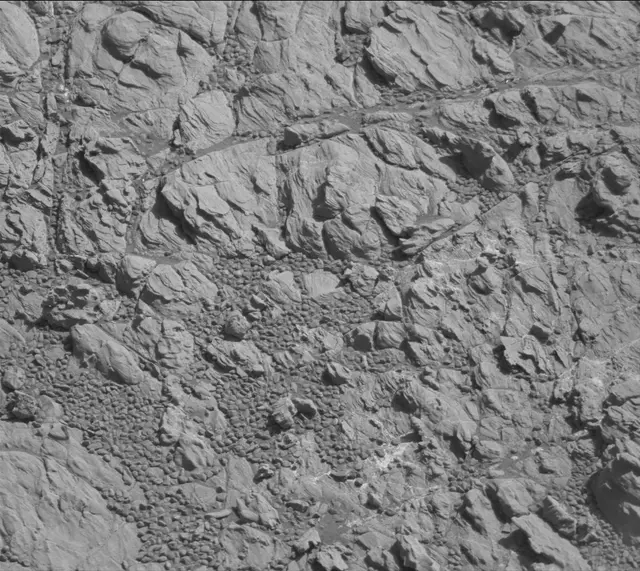 Sol 1911: Mast Camera (Mastcam)