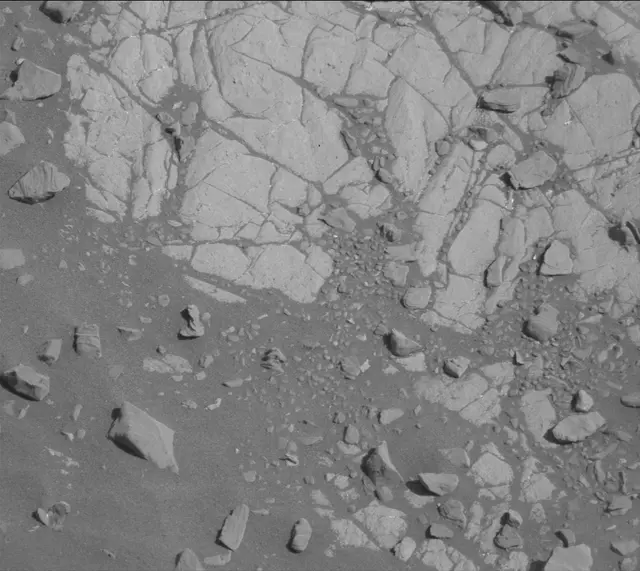 Sol 1911: Mast Camera (Mastcam)