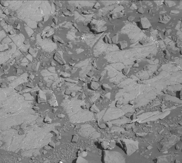 Sol 1911: Mast Camera (Mastcam)