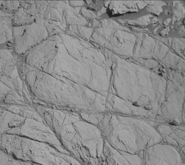 Sol 1911: Mast Camera (Mastcam)