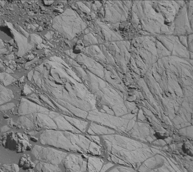 Sol 1911: Mast Camera (Mastcam)