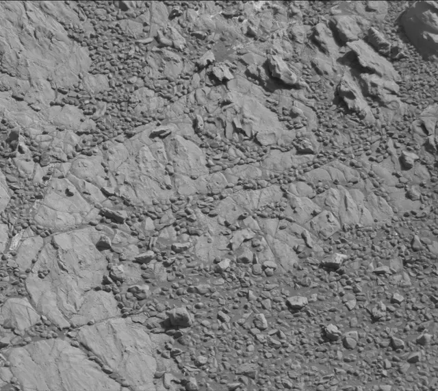 Sol 1911: Mast Camera (Mastcam)