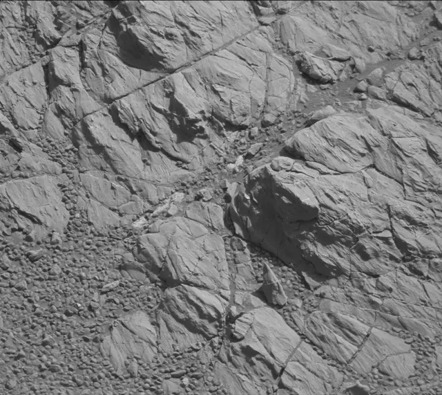 Sol 1911: Mast Camera (Mastcam)