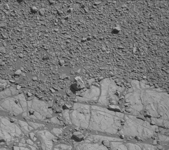 Sol 1911: Mast Camera (Mastcam)
