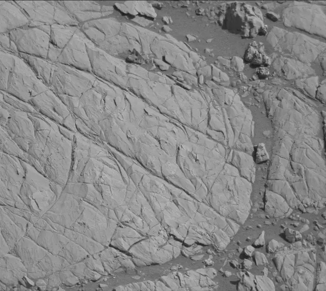 Sol 1911: Mast Camera (Mastcam)
