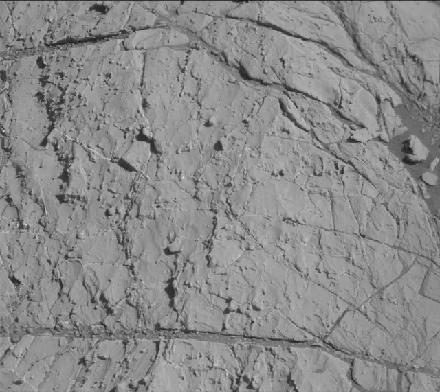 Sol 1911: Mast Camera (Mastcam)