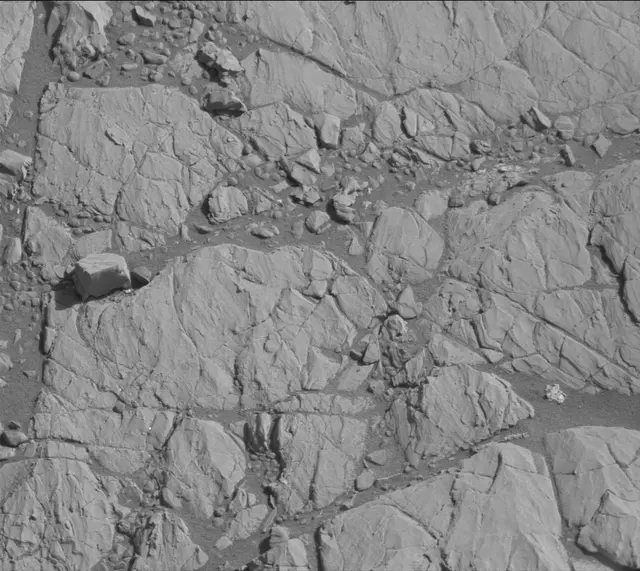 Sol 1911: Mast Camera (Mastcam)